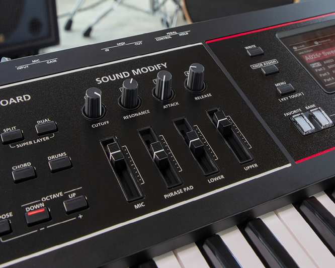 Roland JUNO-D